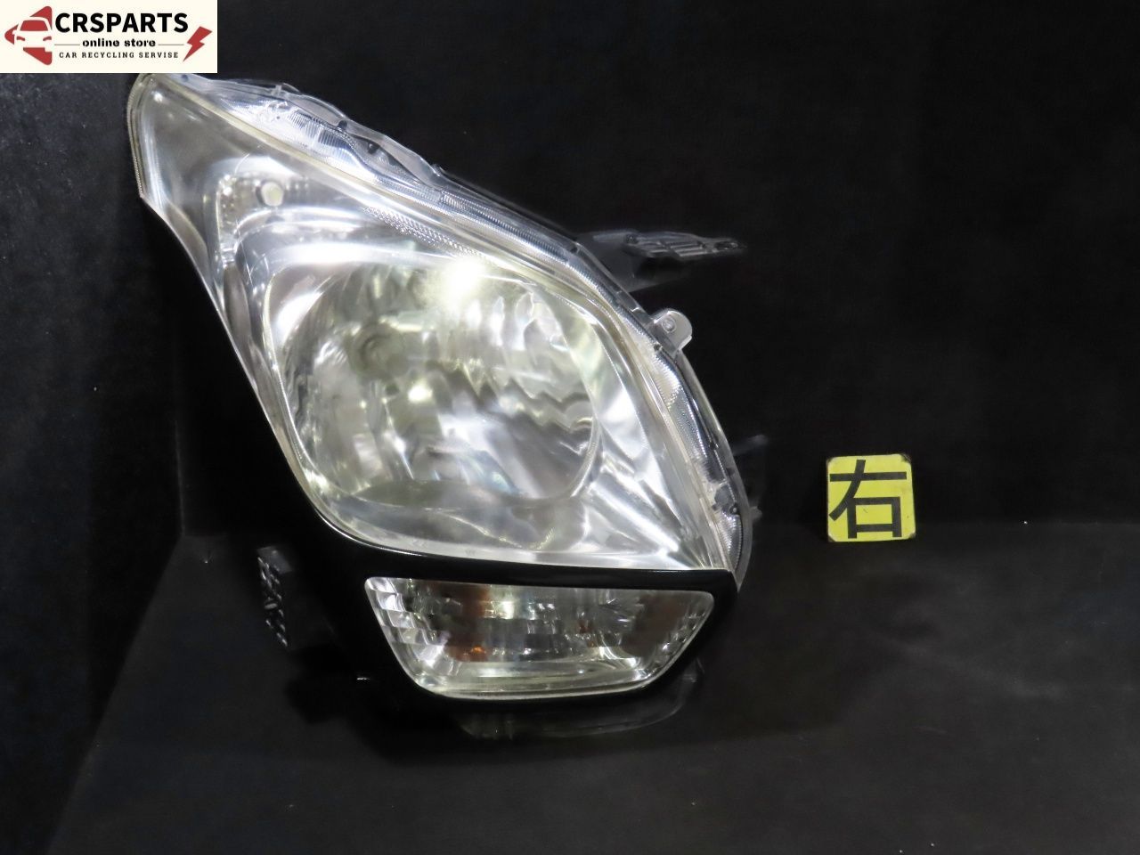 トヨタヴォクシー 80系 商品名：左ヘッドランプユニット ヘッドランプ