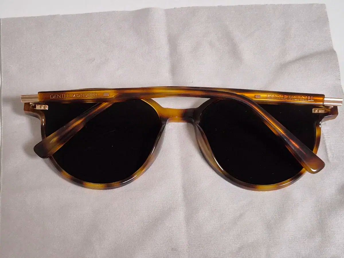 ジェントル モンスター コールスロー