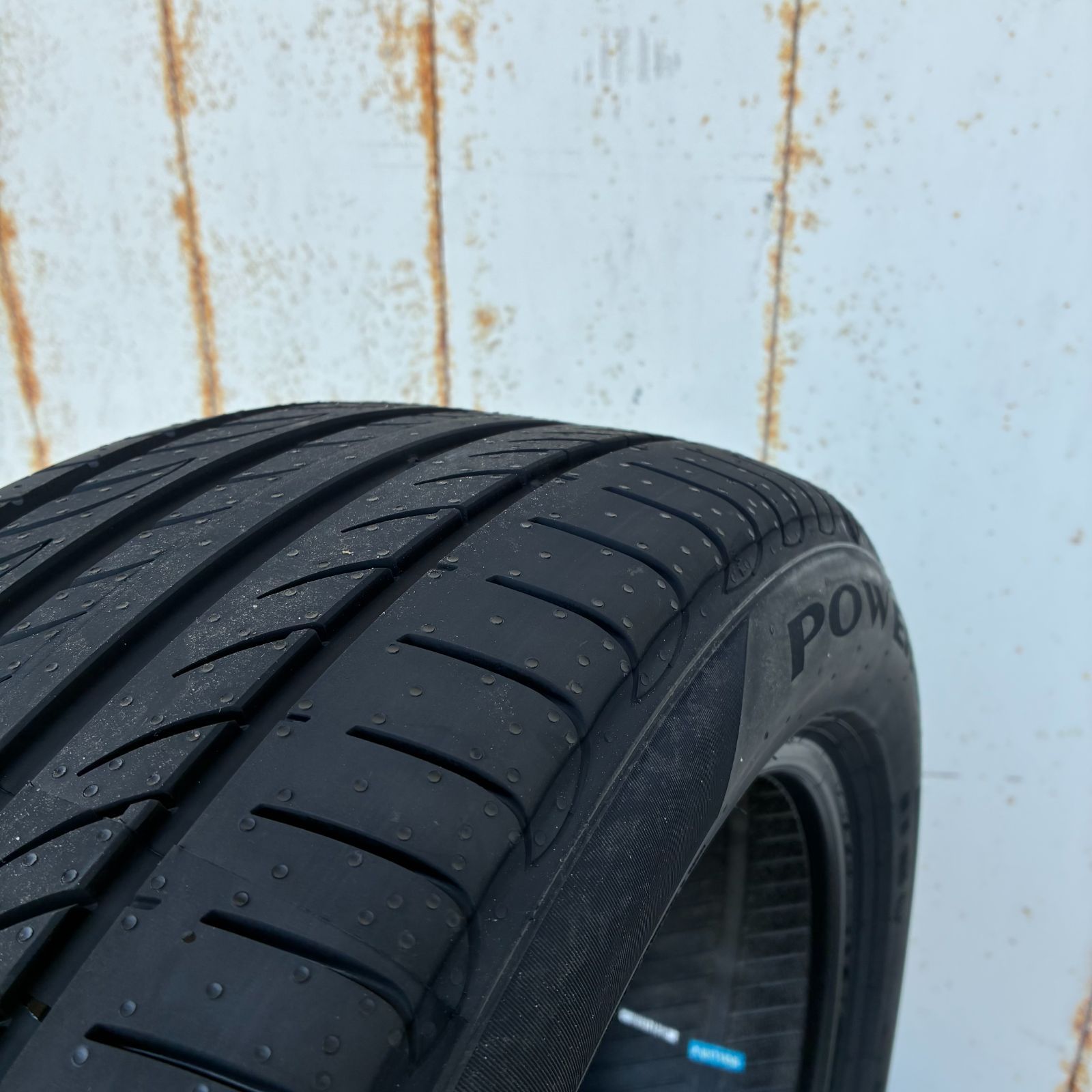 225|50R18 サマータイヤ