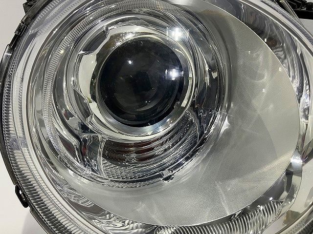 ヘッドライト左右