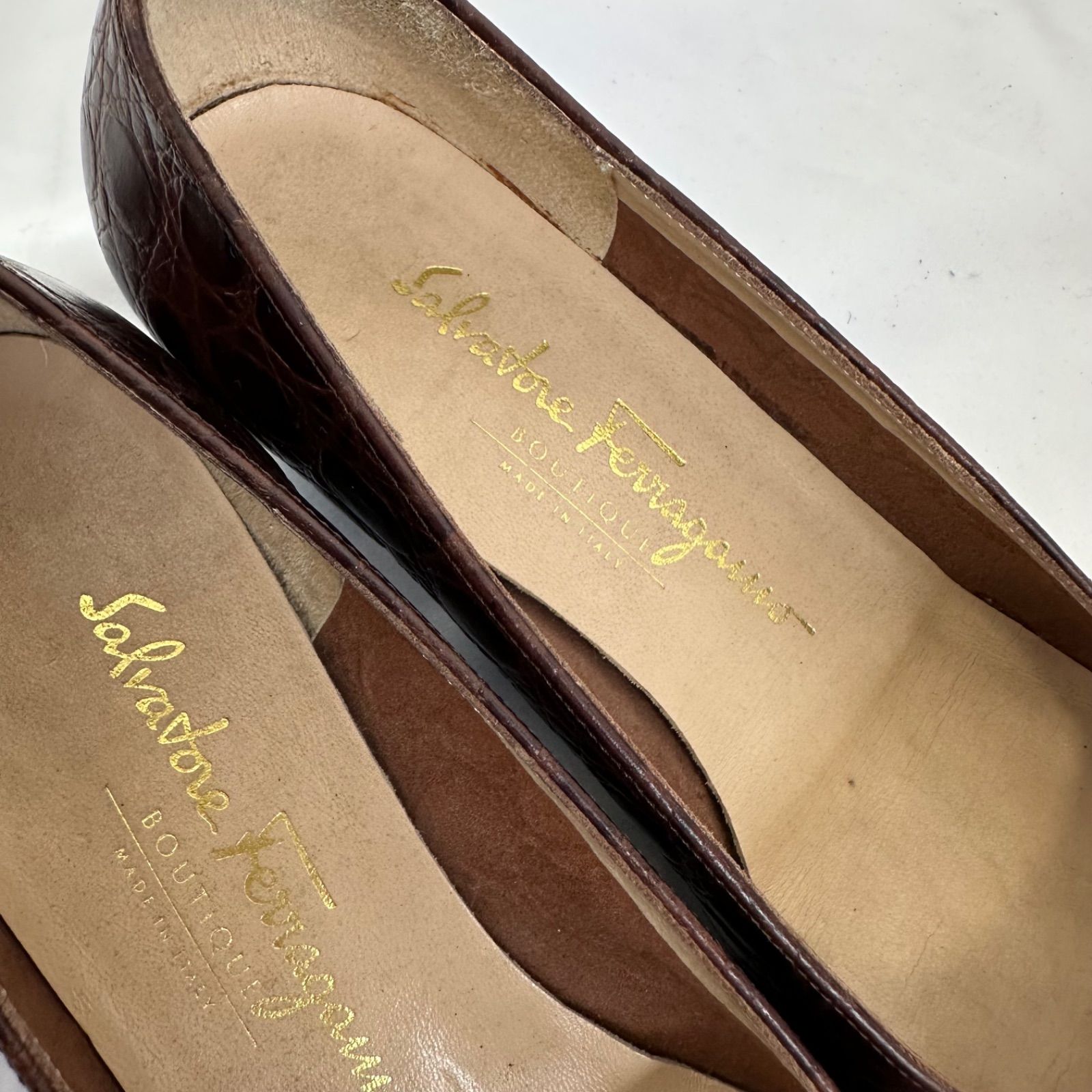 サルヴァトーレフェラガモ レザー パンプス Salvatore Ferragamo フェラガモ レザーパンプス ブラック/24.5