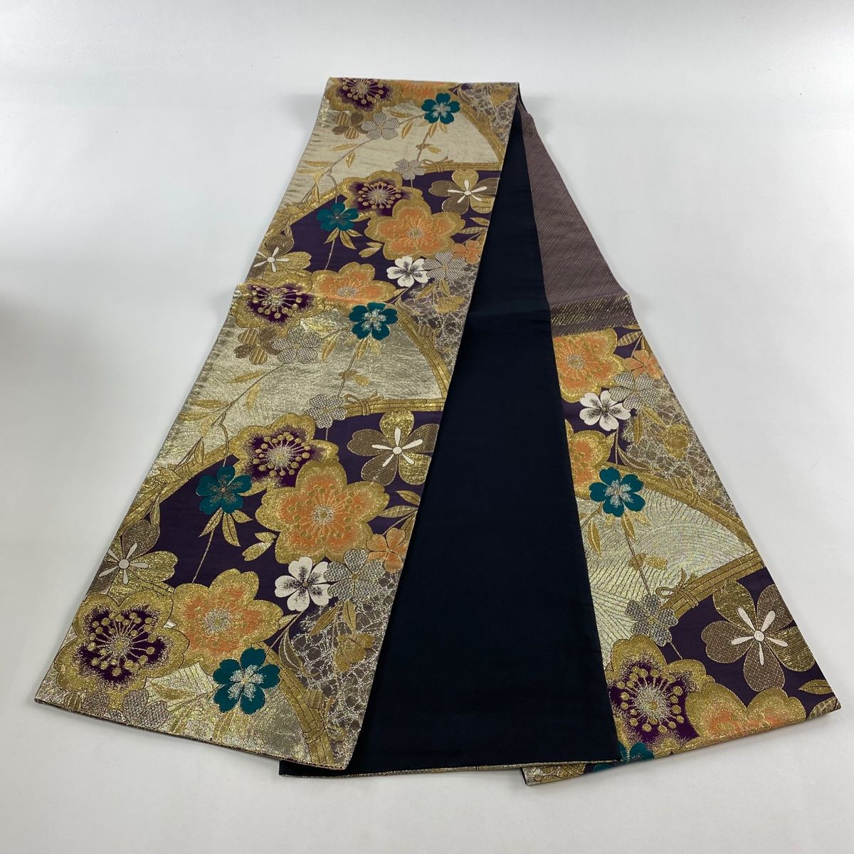 袋帯 秀品 振袖向き 桜 箔 濃紫 六通 正絹 【中古】 - メルカリ
