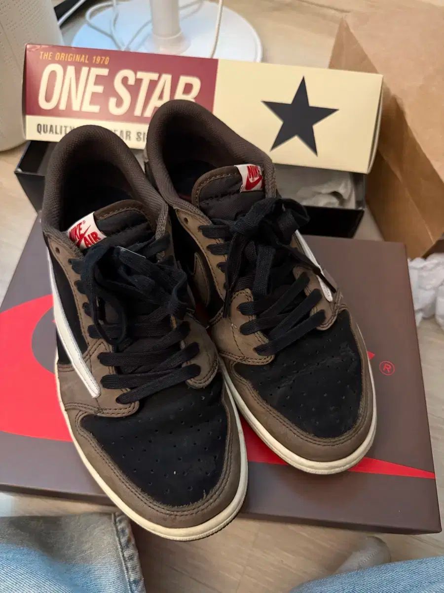 270 ） ジョーダン 1 トラヴィス SCOTT(スコット) レトロ ロー OG SP モカ