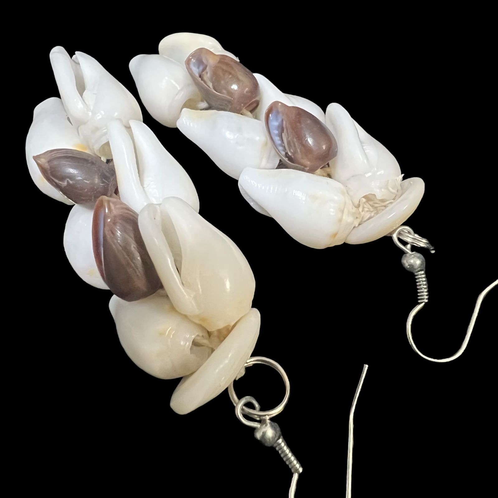 ニイハウシェル：アリレア＆ポレホ・ピアス - メルカリ