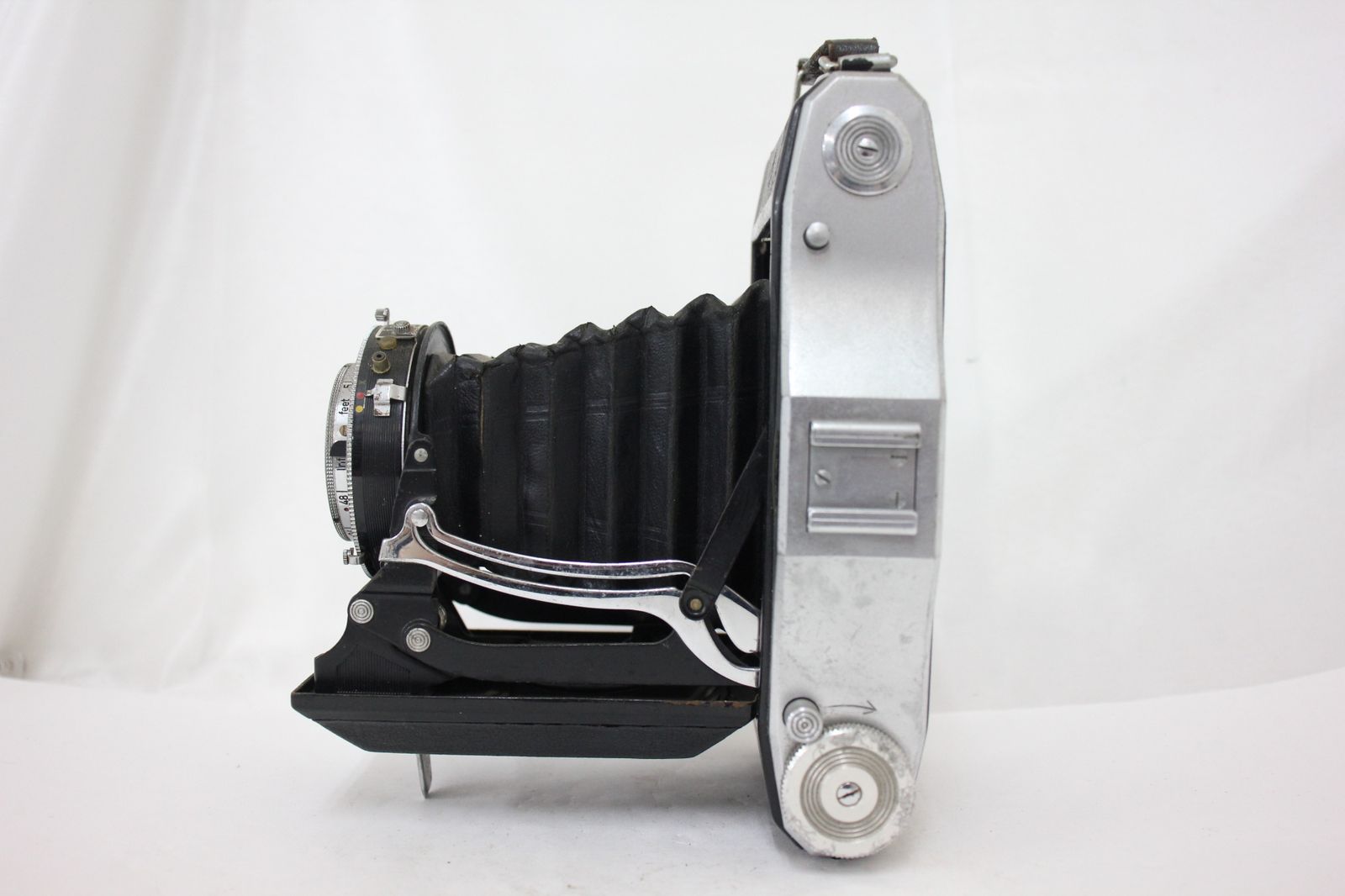 品 ツァイスイコン