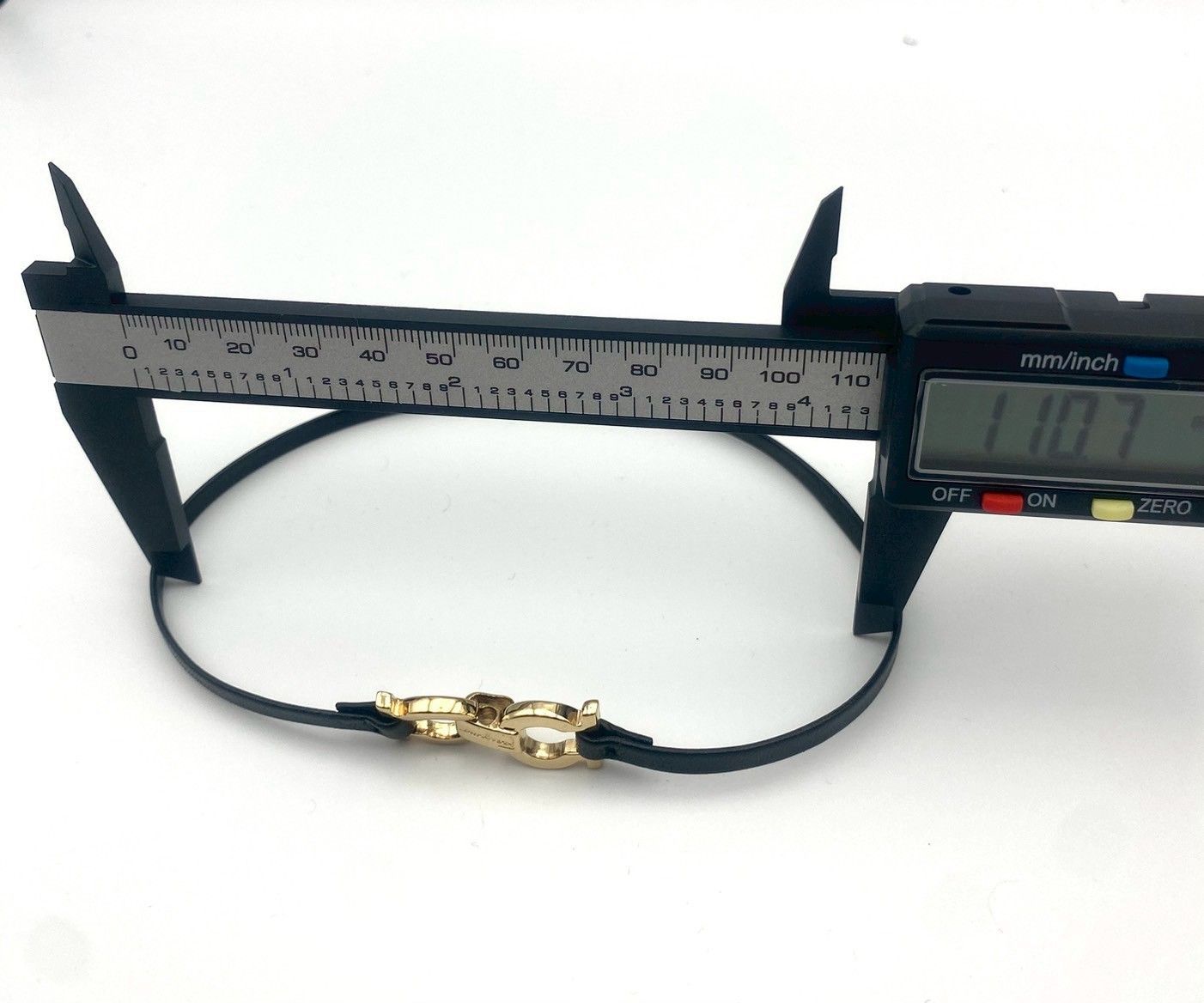 サルヴァトーレフェラガモ ガンチーニ チョーカー ネックレス