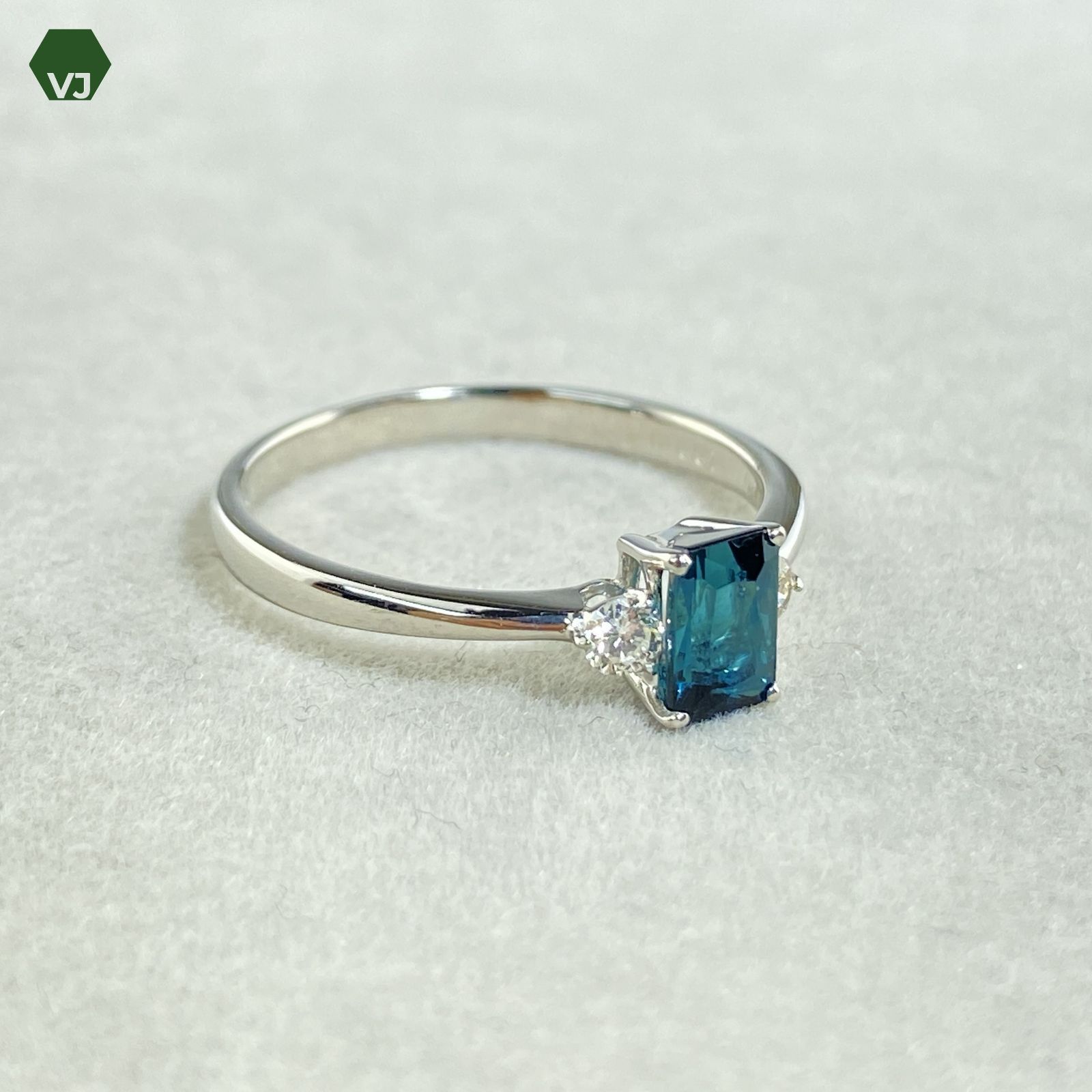 27-02】トルマリン ダイヤモンド リング 0.691ctD0.1ct 【中古