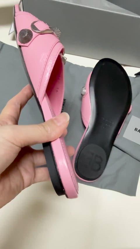 BALENCIAGA
