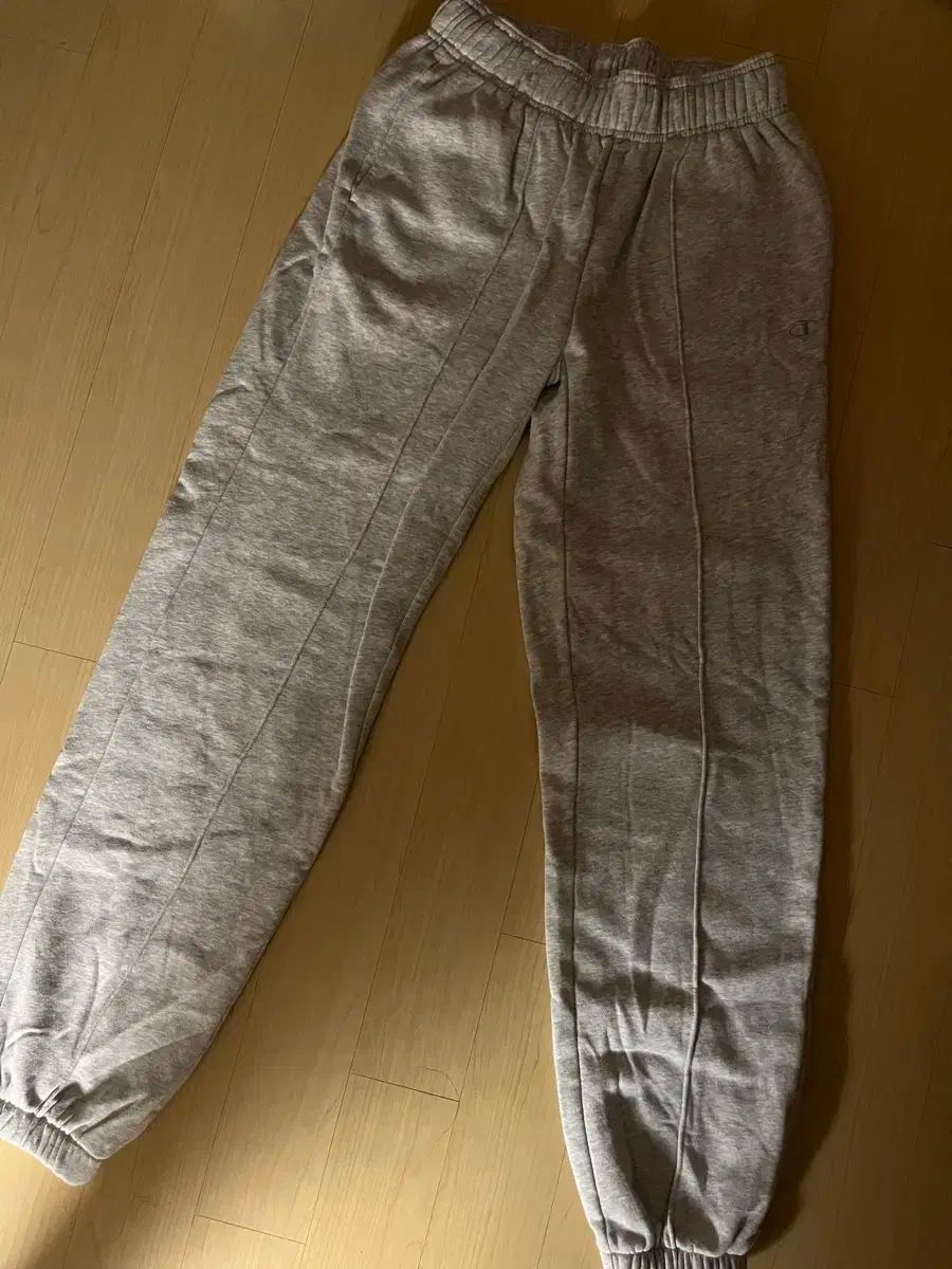 チャンピオン 起毛 ジョガー トレーナー オーバーサイズ xs DECORATOM_COM_BR