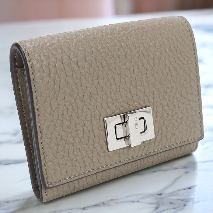 美品 フェンディFENDI オンライン セレリア カードケース 名刺入れ