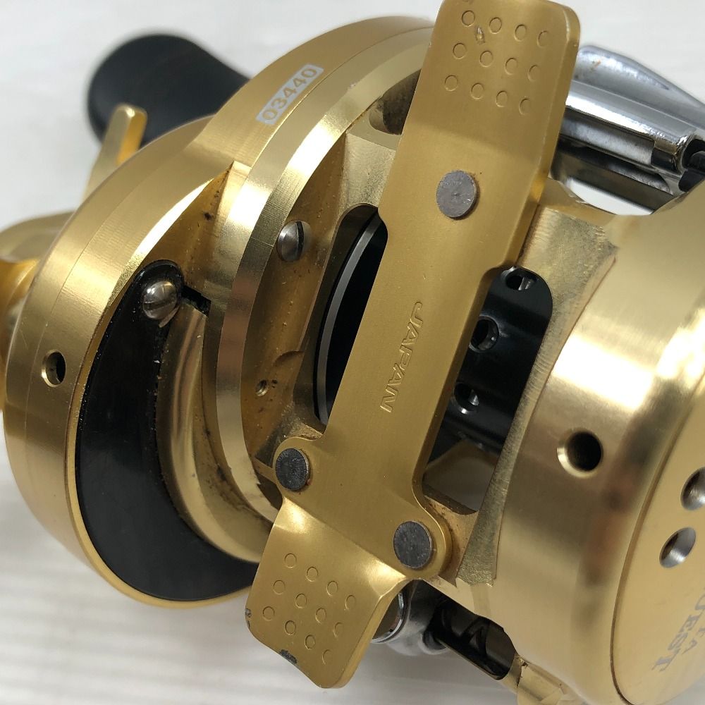 ΣΣSHIMANO シマノ ベイトリール 15カルカッタコンクエスト 201HG