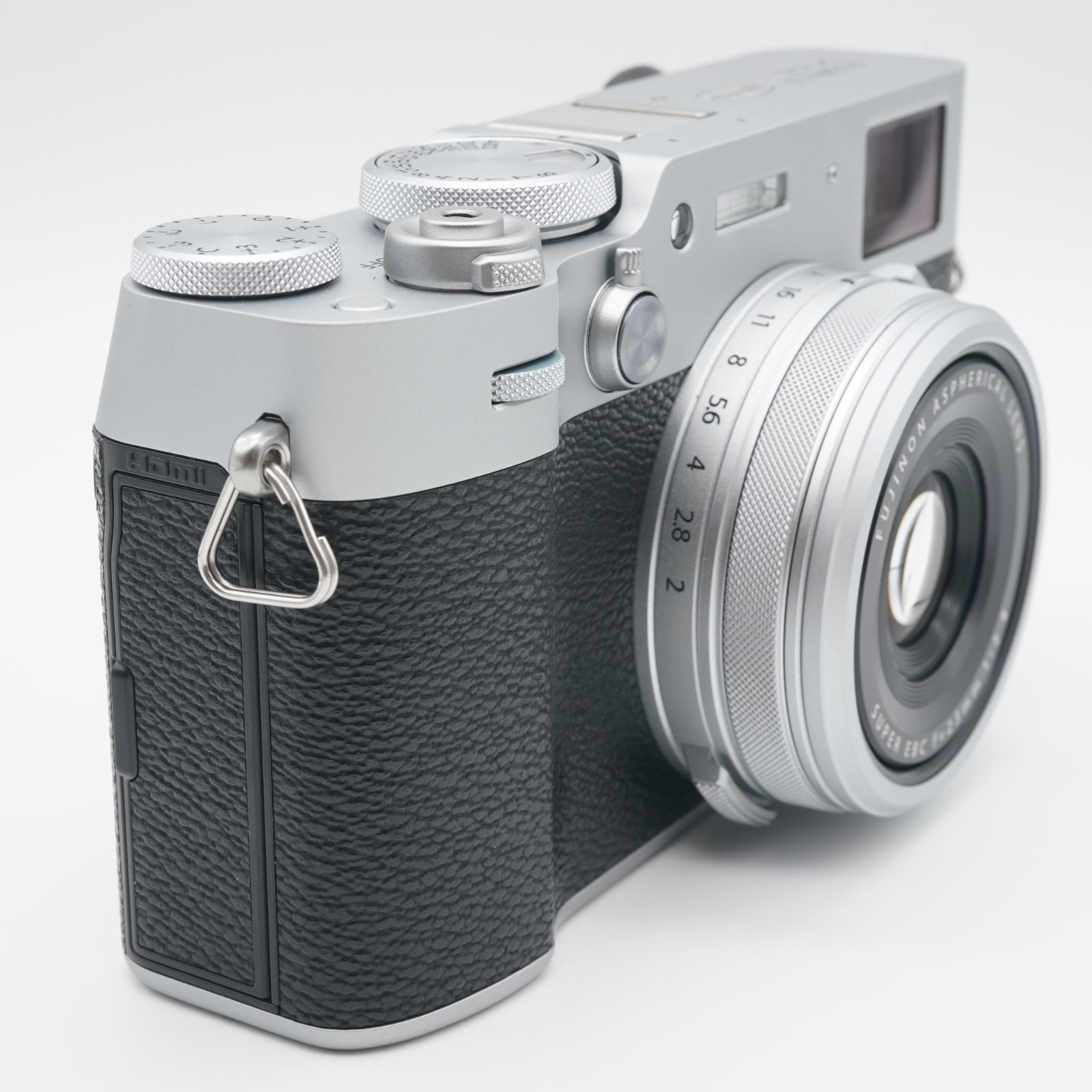 【シャッター数1000回】FUJIFILM X100VI おまけ付 ほぼ新品 FUJIFILM フジフイルム X100VI シルバー シャッター