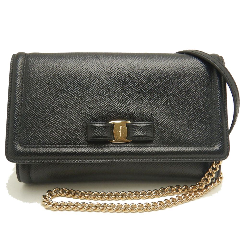 Salvatore Ferragamo サルヴァトーレフェラガモ ヴァラ チェーン