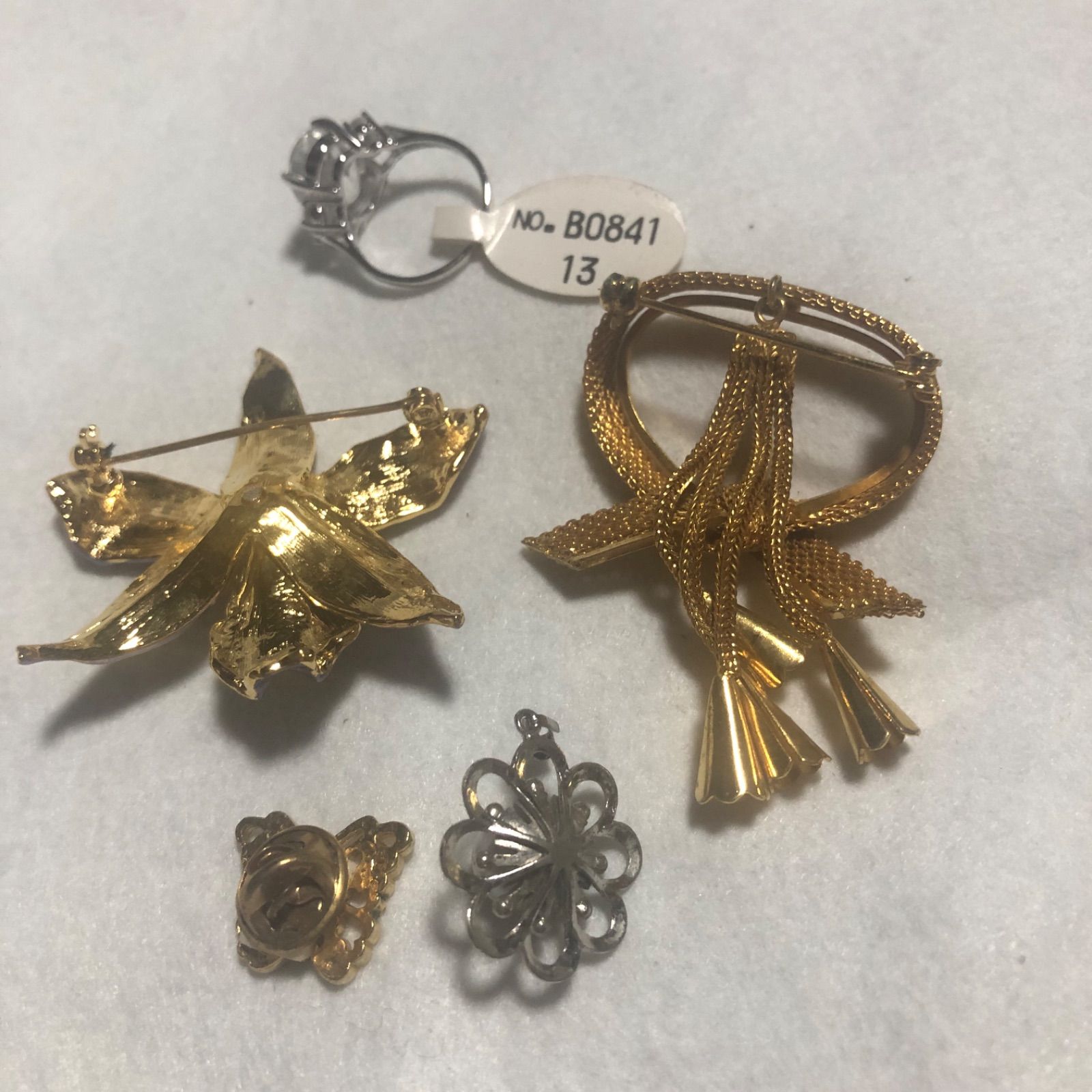 整理品　アクセサリー　まとめ売り　約10Kg ネックレス　ブレスレット　ブローチ その他FRED フレッド フォース10 ミディアムモデル レディース