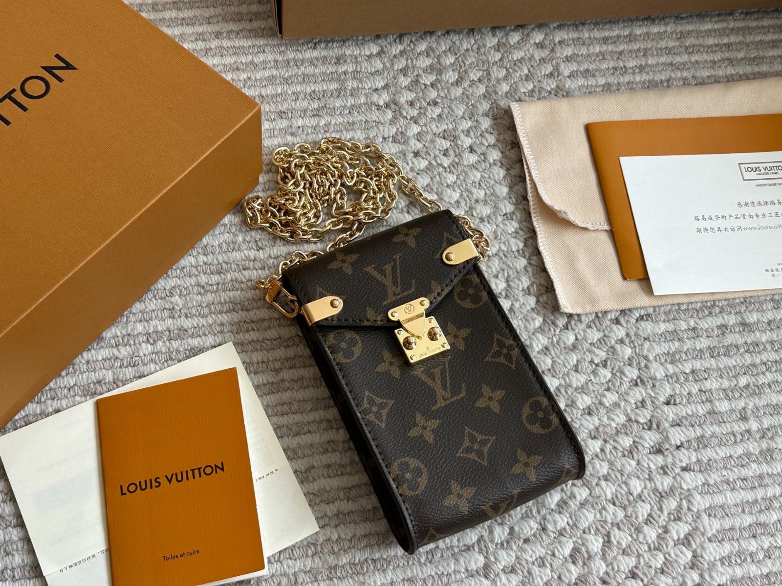 今日 LV ルイヴィトン メティス スマホバッグ モノグラム チェーン - レザー 10×18cm -WTO輸入