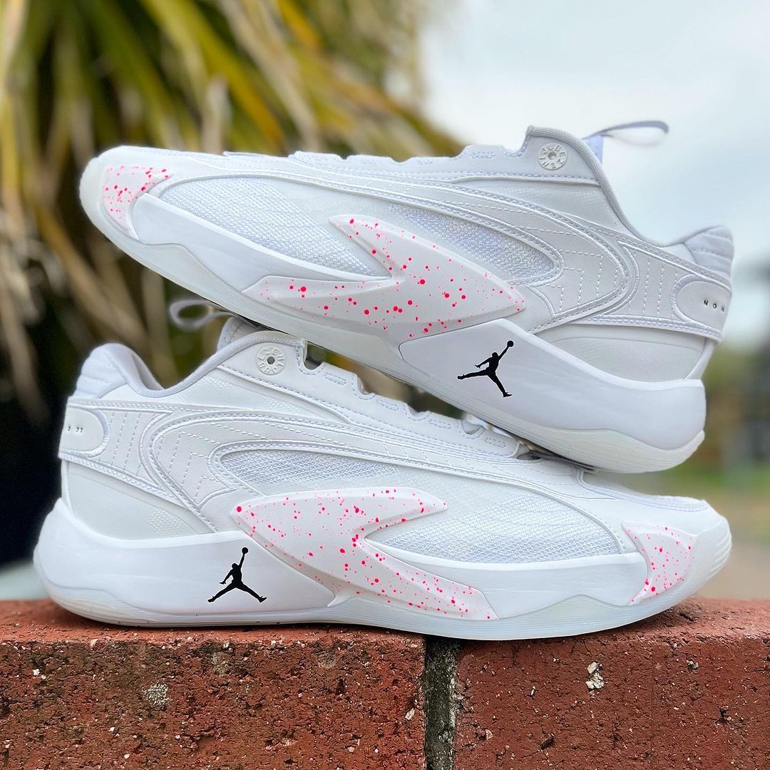 JORDAN LUKA 2 ナイキ ジョーダン ルカ 2 ドンチッチ 【MEN'S】 white/hyper pink-black DX9012-106