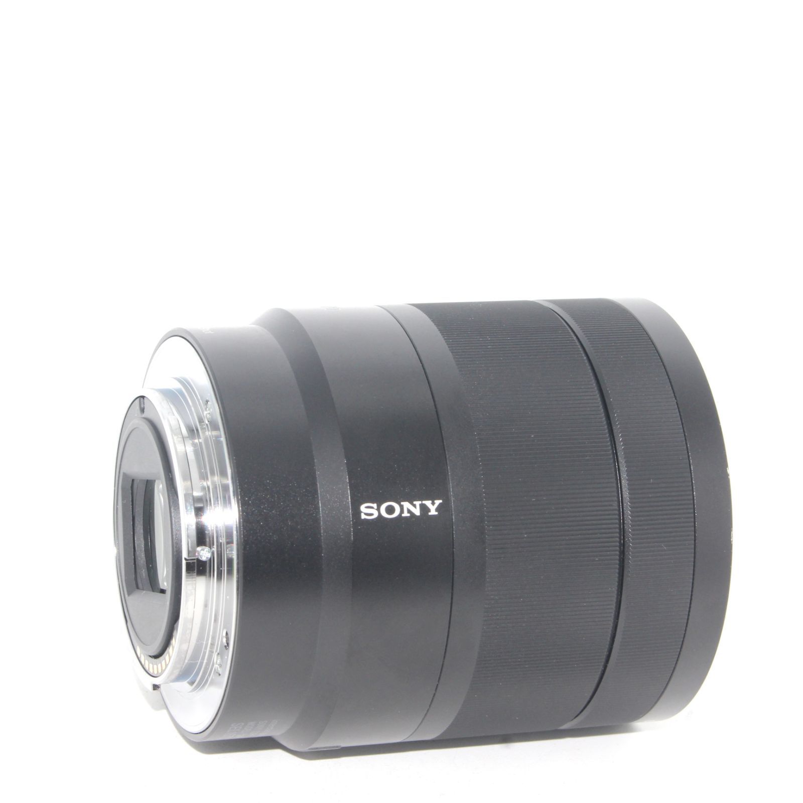 美品 SONY ソニー 標準ズームレンズ APS-C Vario-Tessar T* E 16-70mm F4 ZA OSS ツァイスレンズ  デジタル一眼カメラα[Eマウント]用 純正レンズ / SEL1670Z - メルカリ