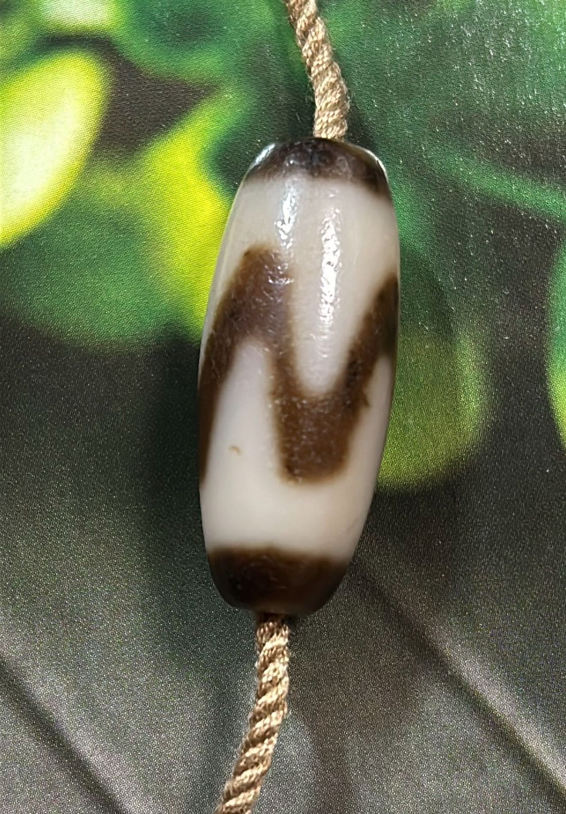 水紋虎牙天珠 曲貢社製 ／チベット 天珠 dZi ジービーズ 西蔵 - メルカリ