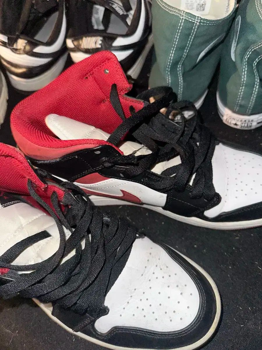  ジョーダン 1 ミッド ジムレッド 黒 白 260 スニーカー 靴