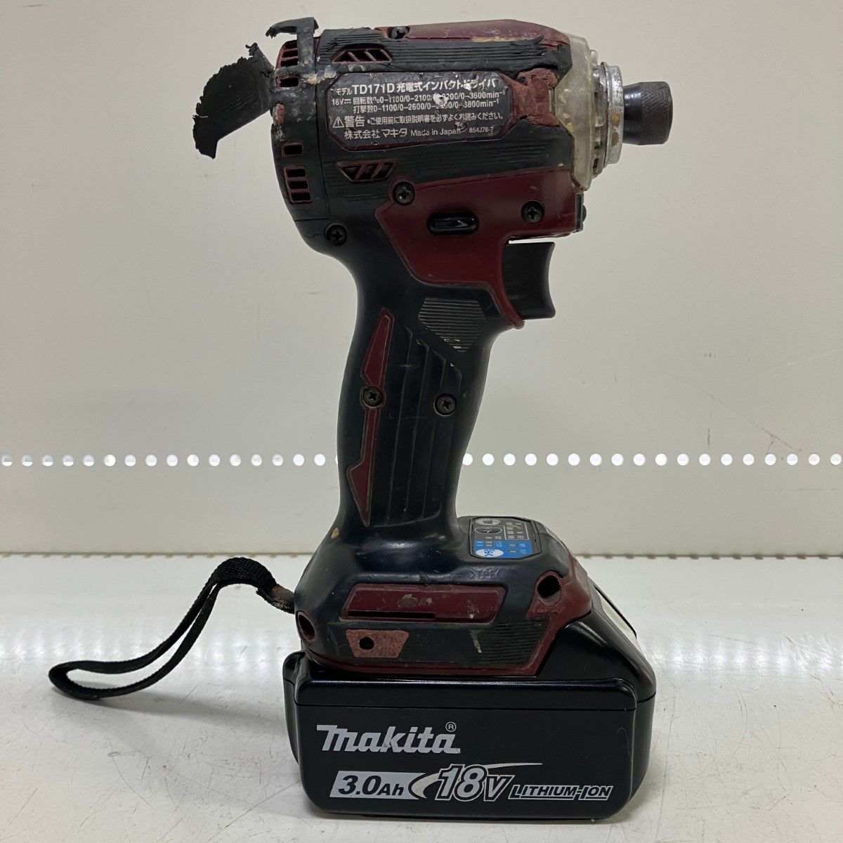 ЗЗMAKITA マキタ 18v インパクトドライバ バッテリーx1 充電器 ケース付 TD171D レッド