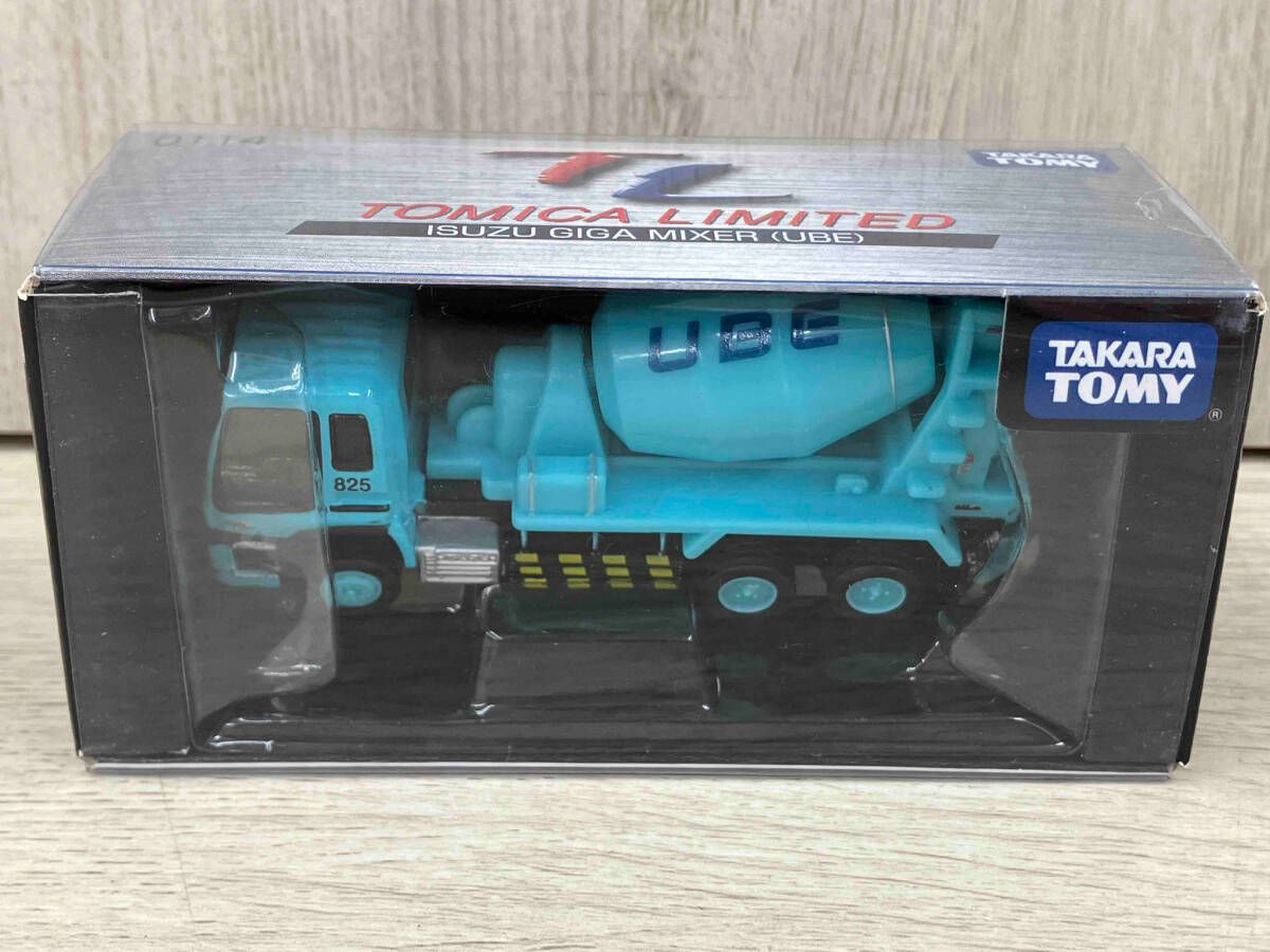 トミカ No.0114 いすゞ ギガ ミキサー車(UBE仕様)(エメラルドグリーン) トミカリミテッド タカラトミー