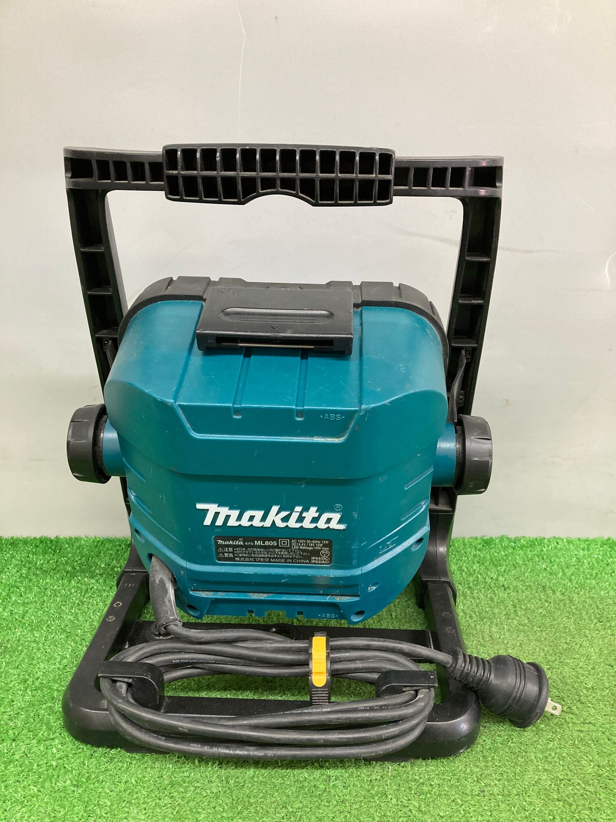 中古品】【0921】☆makita(マキタ) 14.4/18v充電式LEDスタンドライト 