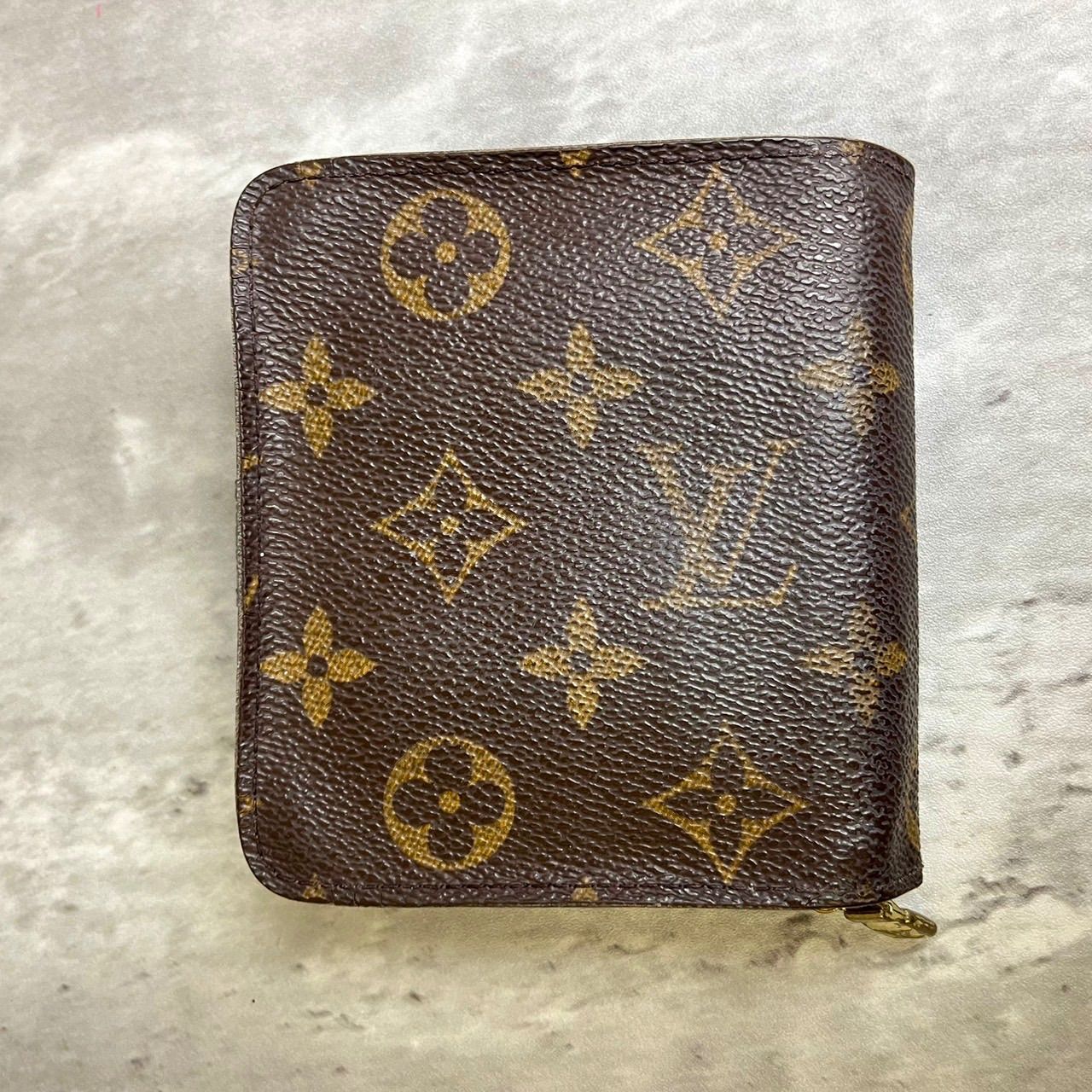 ✨良品✨ LOUISVUITTON ルイヴィトン 二つ折り財布 モノグラム 