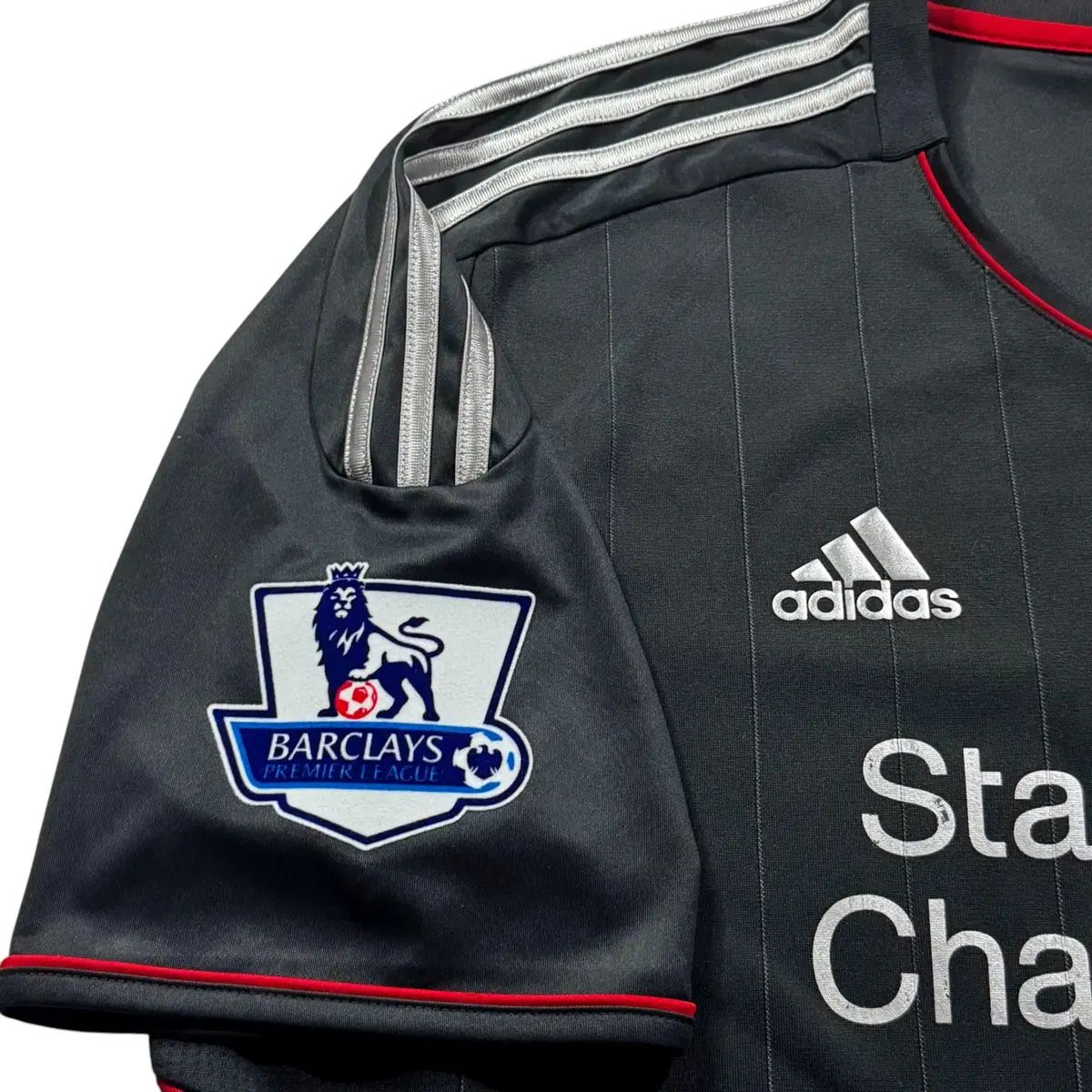 リヴァプールFC サッカーユニフォーム SIZE L レッド