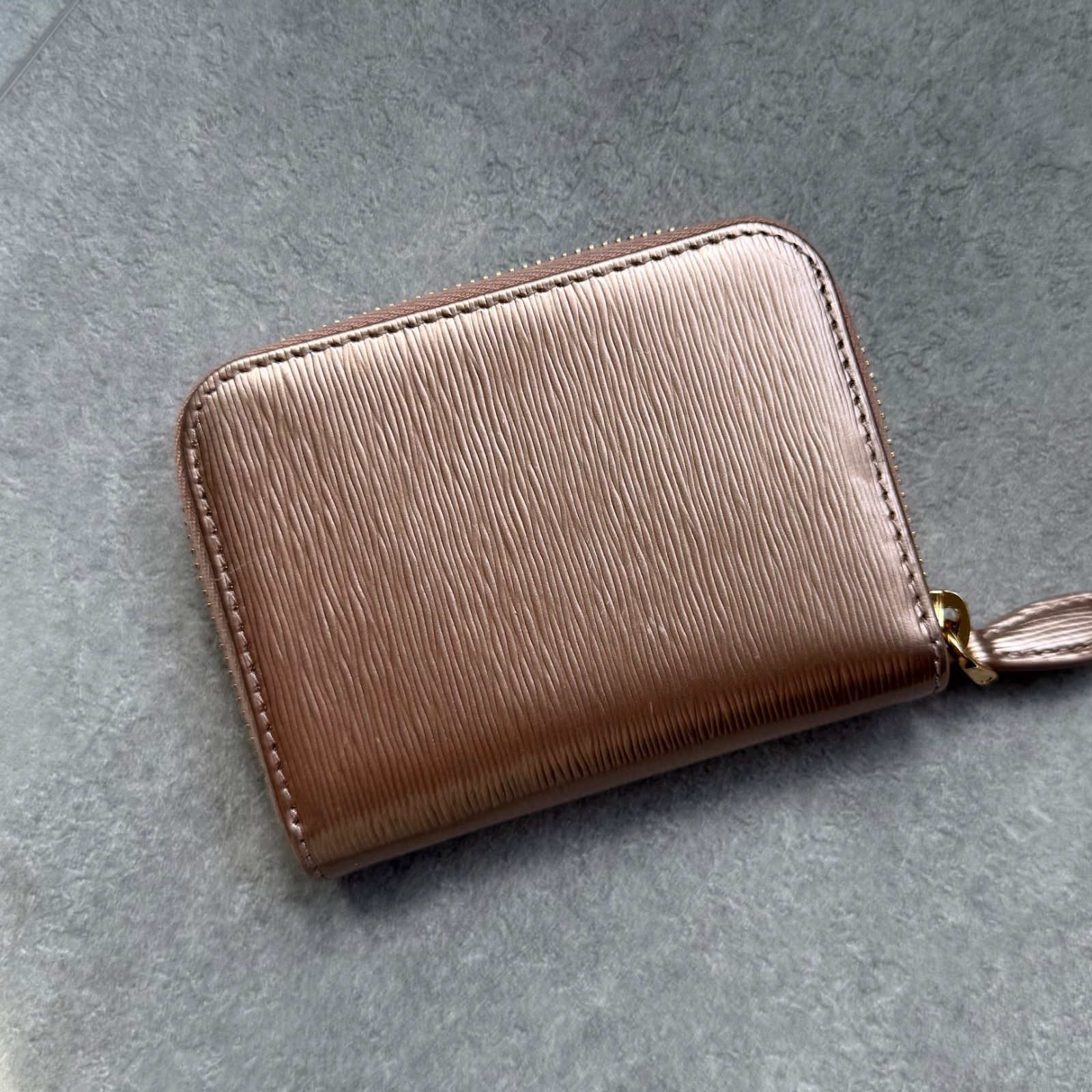 極美品 PRADA プラダ ラウンドファスナー コインケース カード