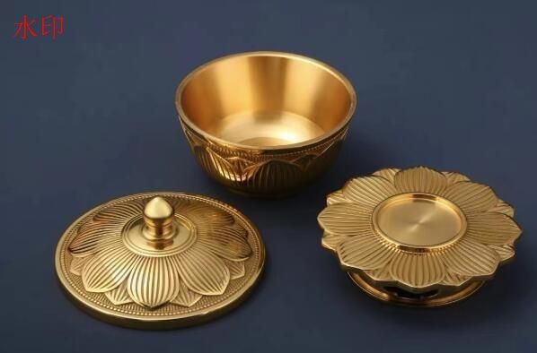 極上品☆「密教法具 寺院用仏具」 別上筋彫前具 洒水器、塗香器セット