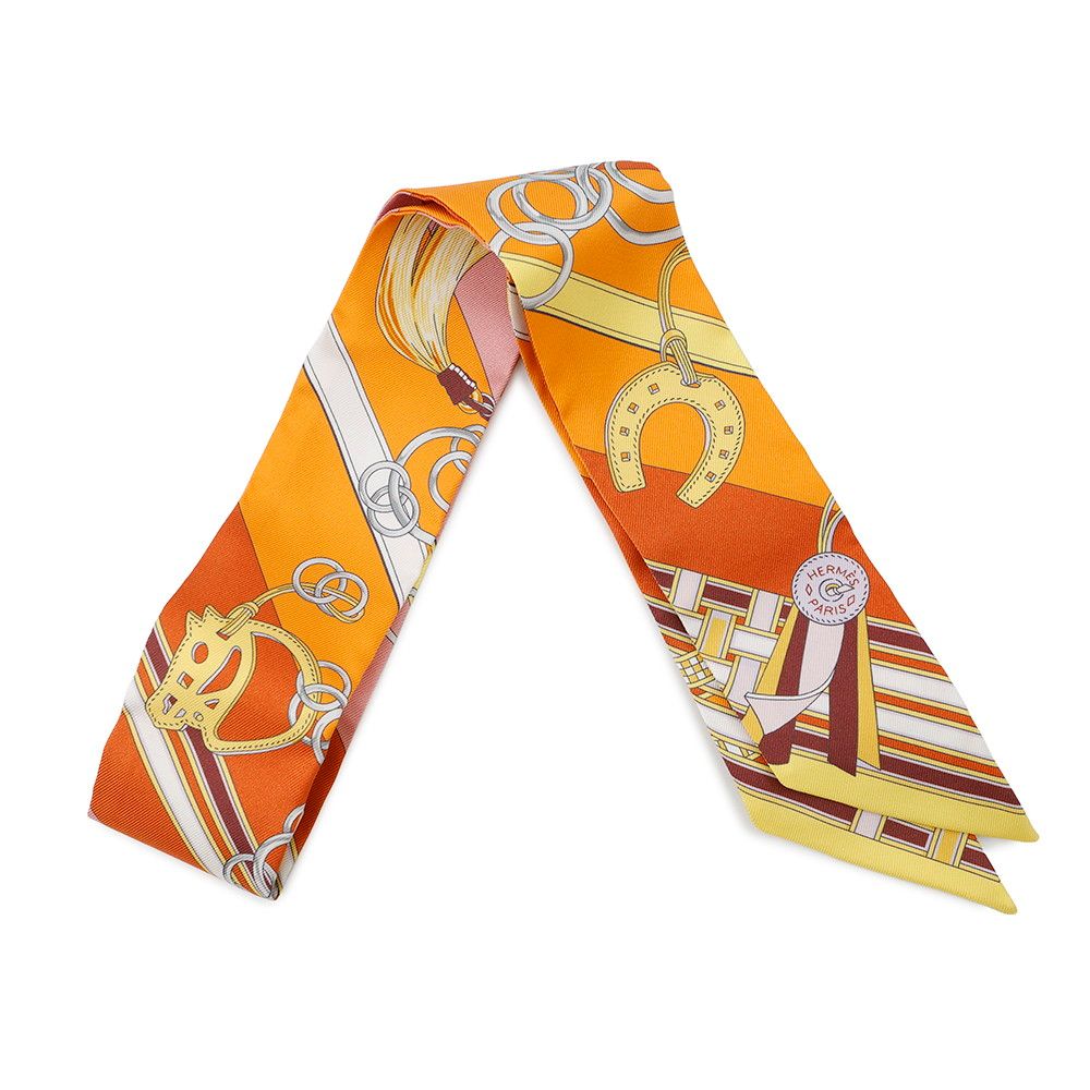 エルメス スカーフ ツイリー 馬勒とチャーム Brides et Gris-Gris HERMES シルクツイル 2025春夏