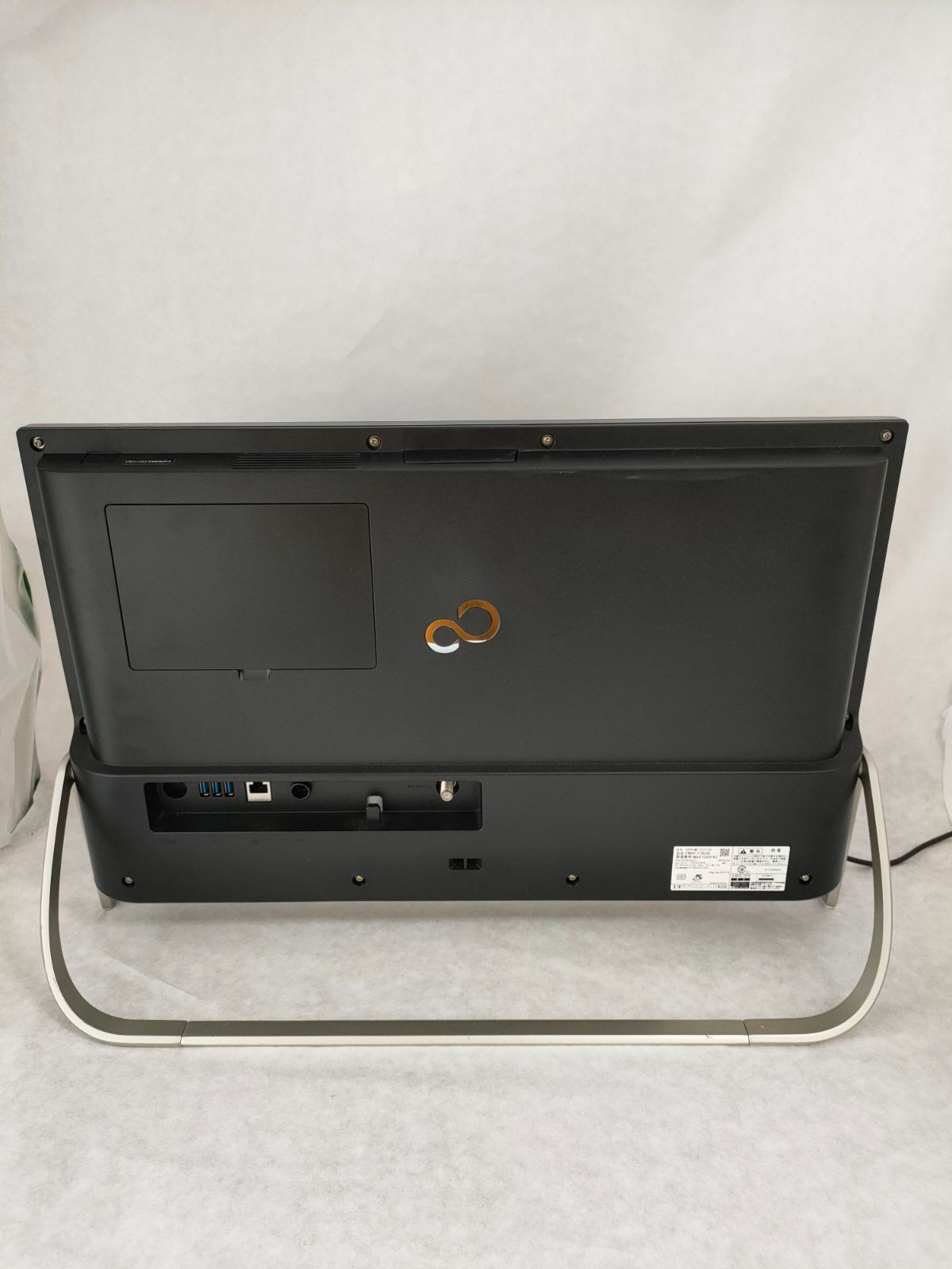 爆速 中古一体型PC ESPRIMO FH70/B3 第7世代 Core i7、RAM16GB