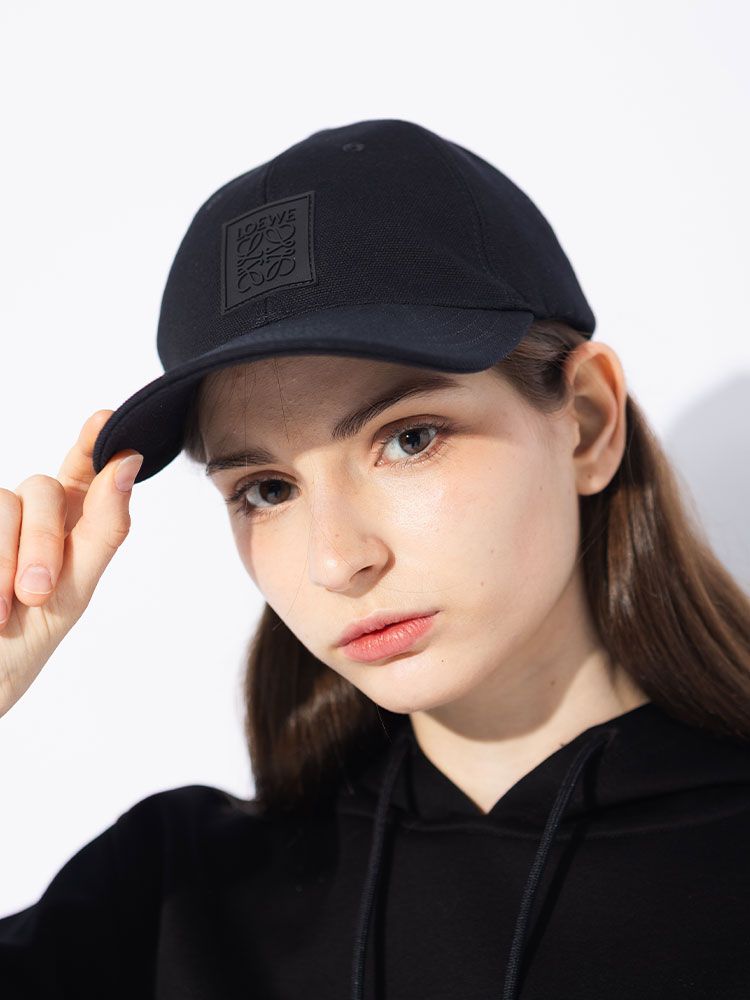 【LOEWE】送料関税込/ ロゴパッチ カーブブリムキャップ ロエベ LOEWE キャップ