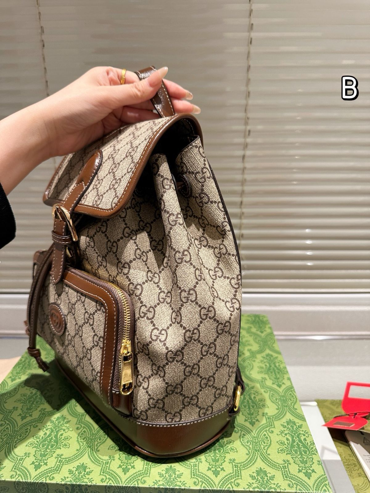 GUCCI GGモノグラム ショルダーバッグ GUCCI GGモノグラムミニバケットバッグ (GUCCI/ショルダーバッグ