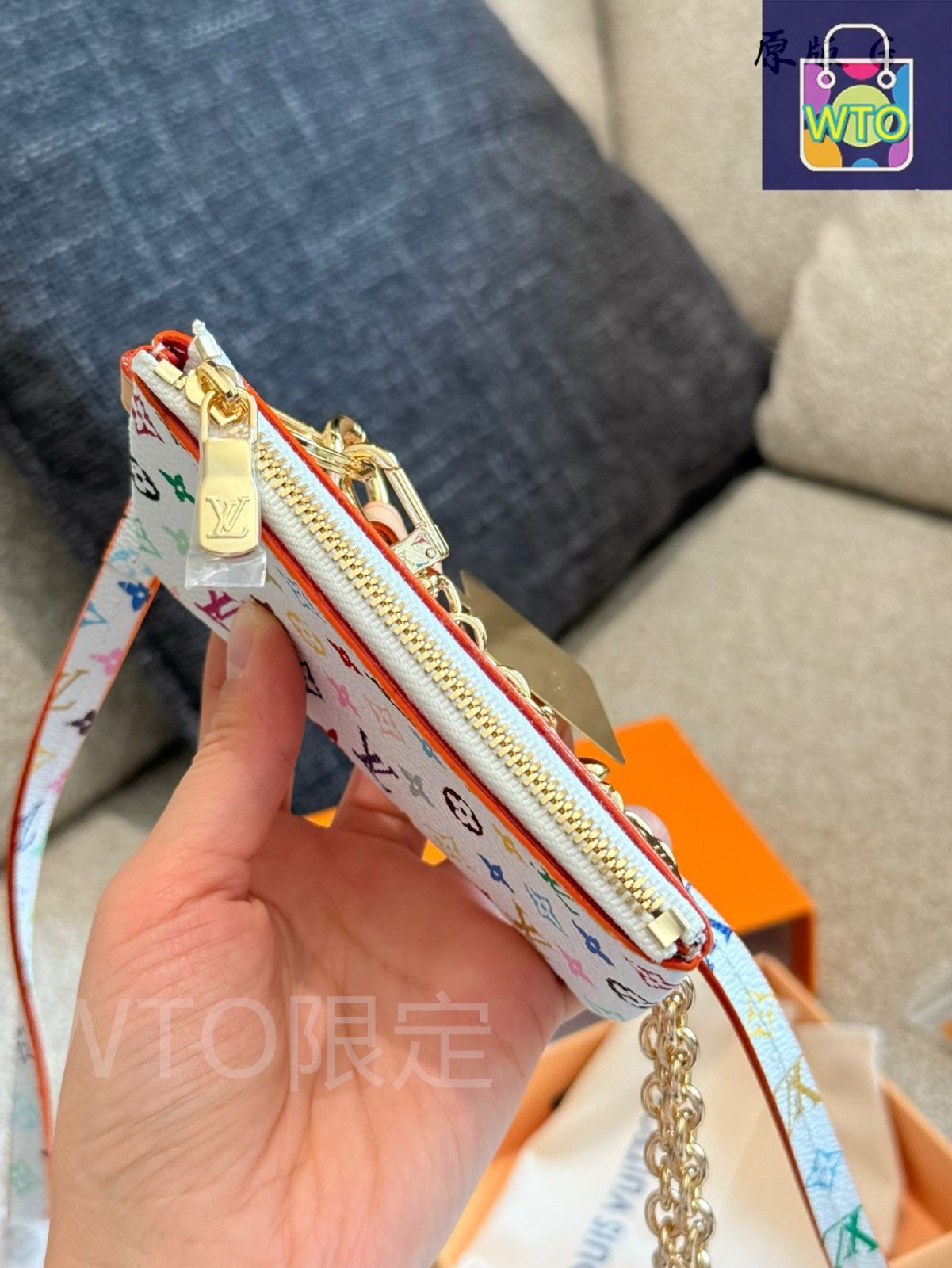 今日特価】LV Monogram レインボー コーティング キーホルダー