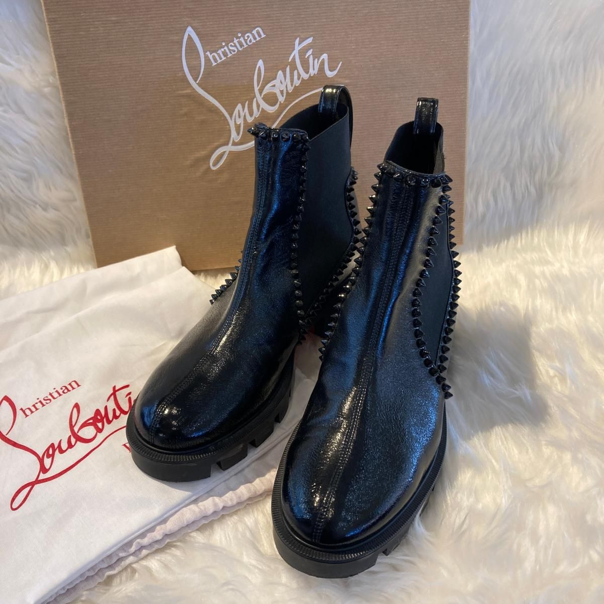 新品同様 クリスチャンルブタン サイドゴアブーツ スタッズ ブラック Christian Louboutin 美品 CHRISTIAN LOUBOUTIN クリスチャン