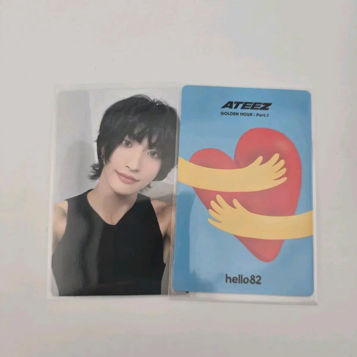 ATEEZ(エイティーズ・アチズ) アメリカンフォカ ハグ 版