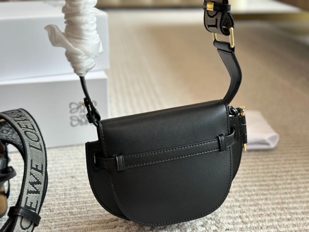 LOEWE ロエベ　ゲート　ショルダーバッグ