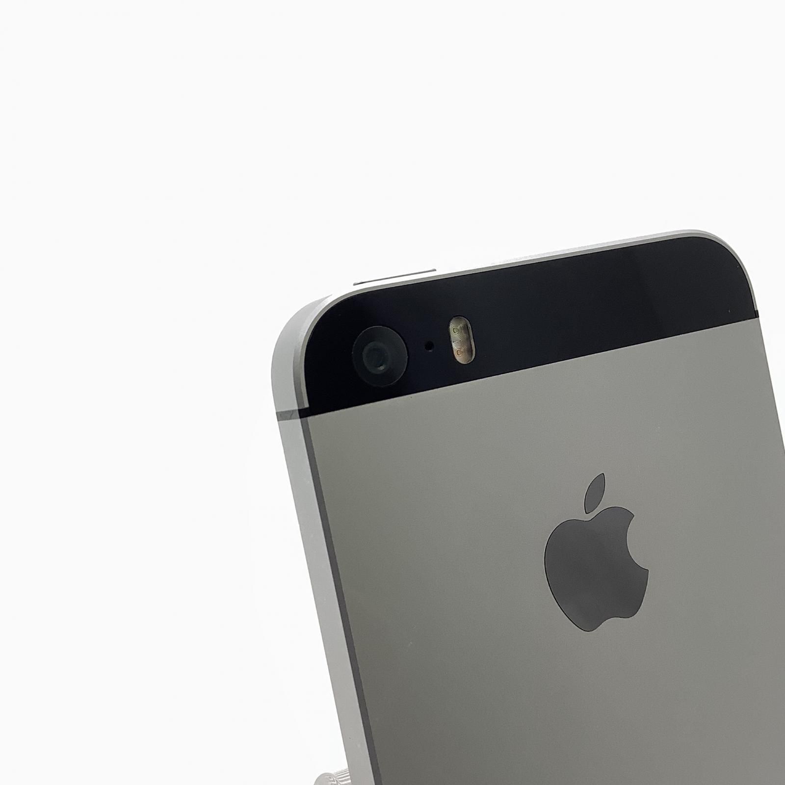 iPhone SE (第3世代) スペースグレー 本体 レビュー】「iPhone SE / 64GB / スペースグレイ」を入手！片手で操作