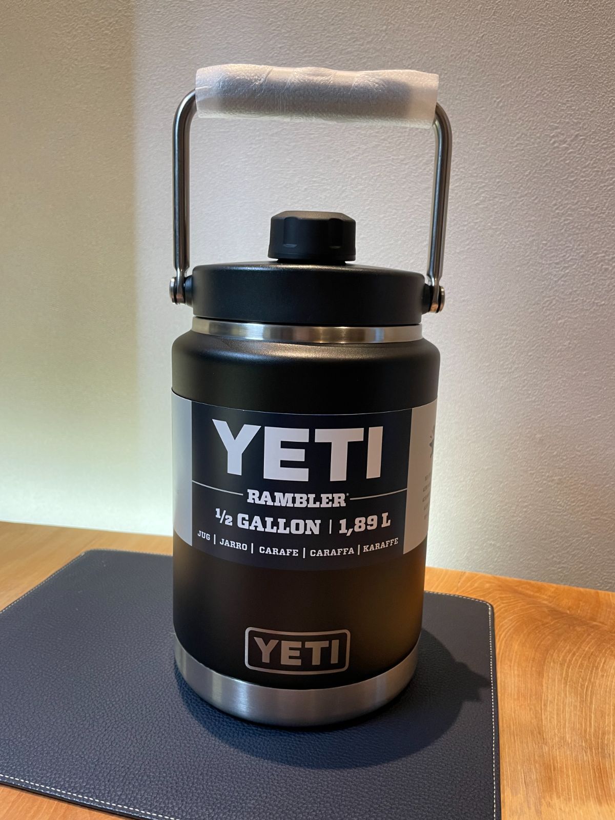 YETI RAMBLER HALF GALLON きつ JUG [BLACK] / イエティ ハーフガロンジャグ 保冷 保温 [ブラック]