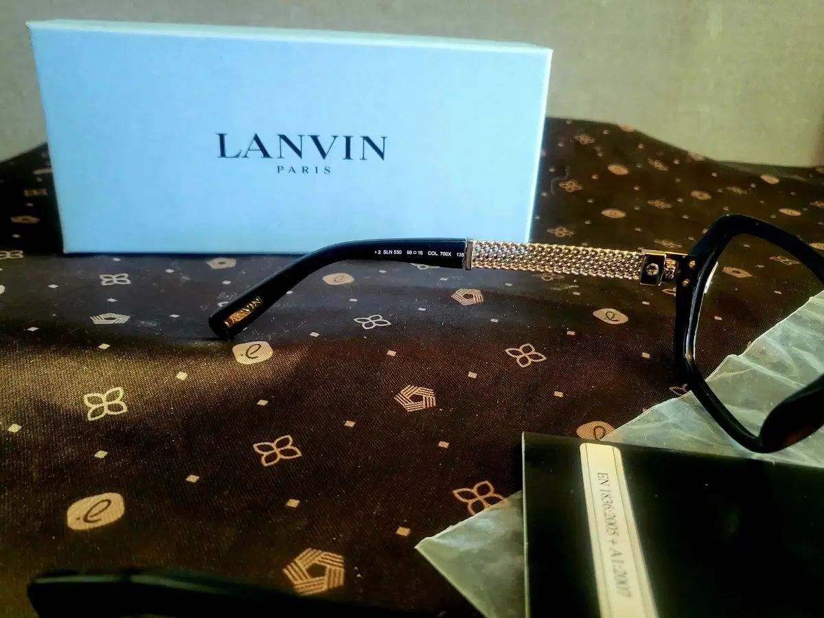 サングラス- LANVIN
