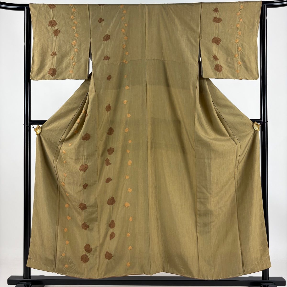 付下げ 身丈155.5cm 裄丈64cm M 袷 幾何学 絞り 山吹茶色 正絹 秀品