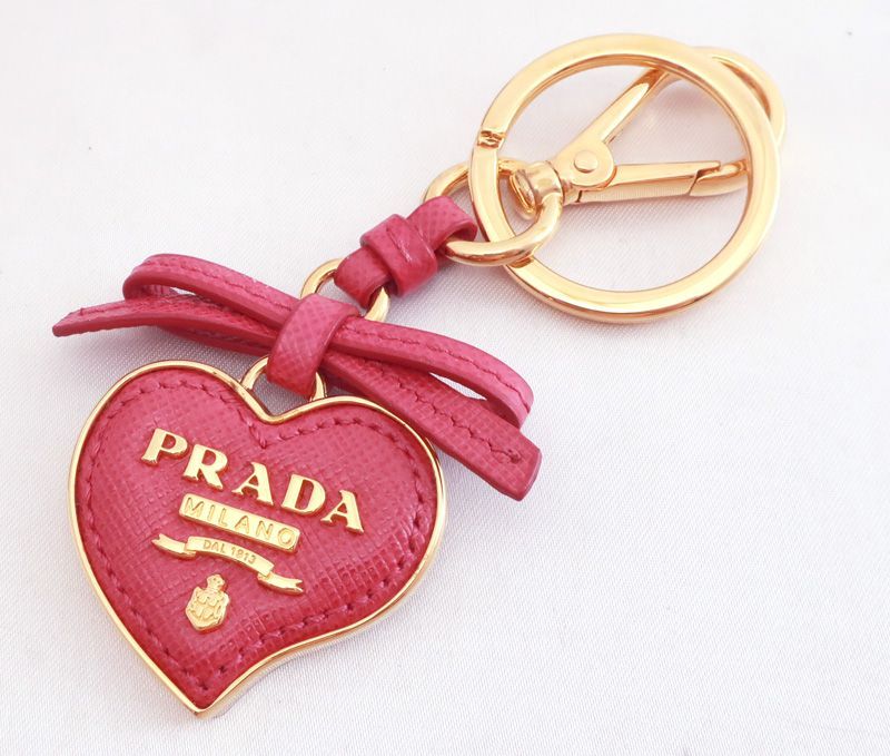 PRADA キーホルダー ハート ピンク 新品・未使用・箱付き プラダ www