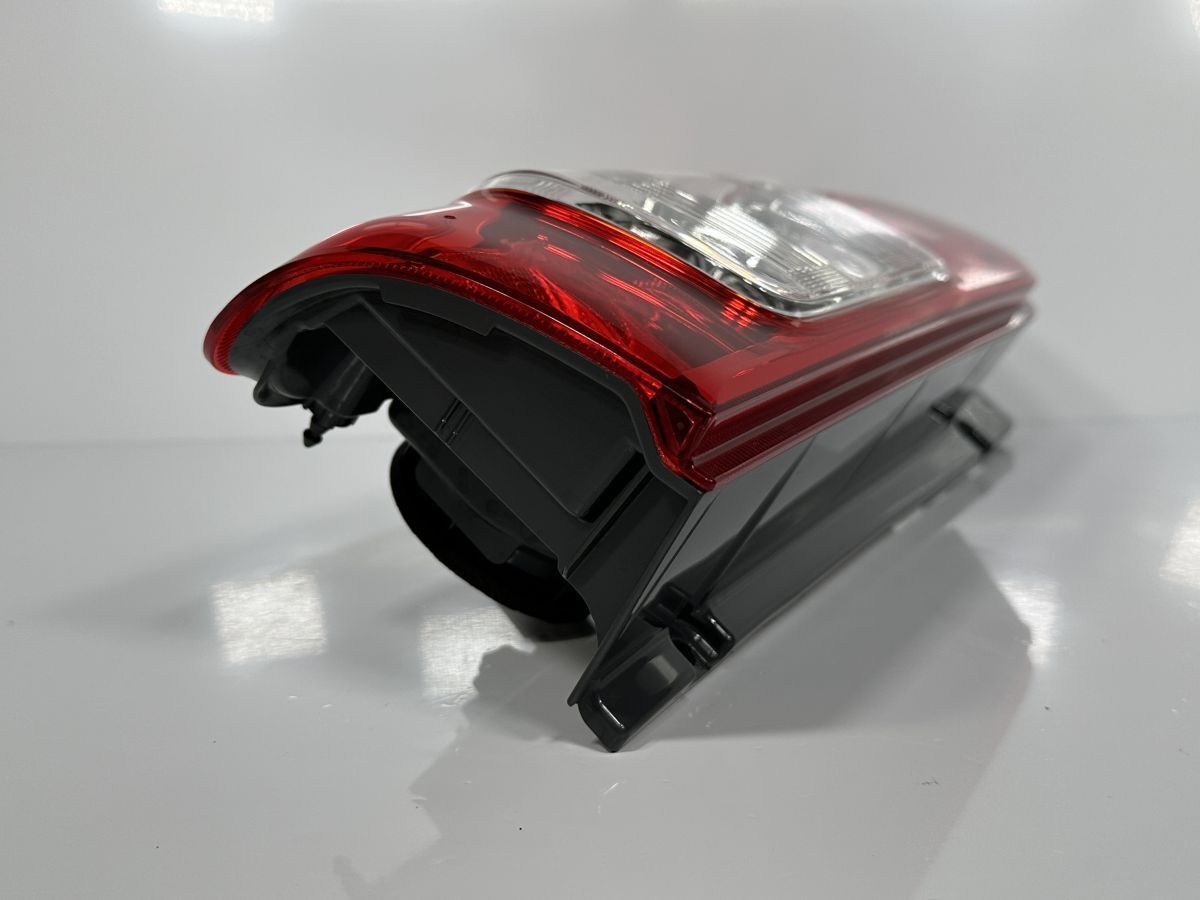 左テールランプAssy