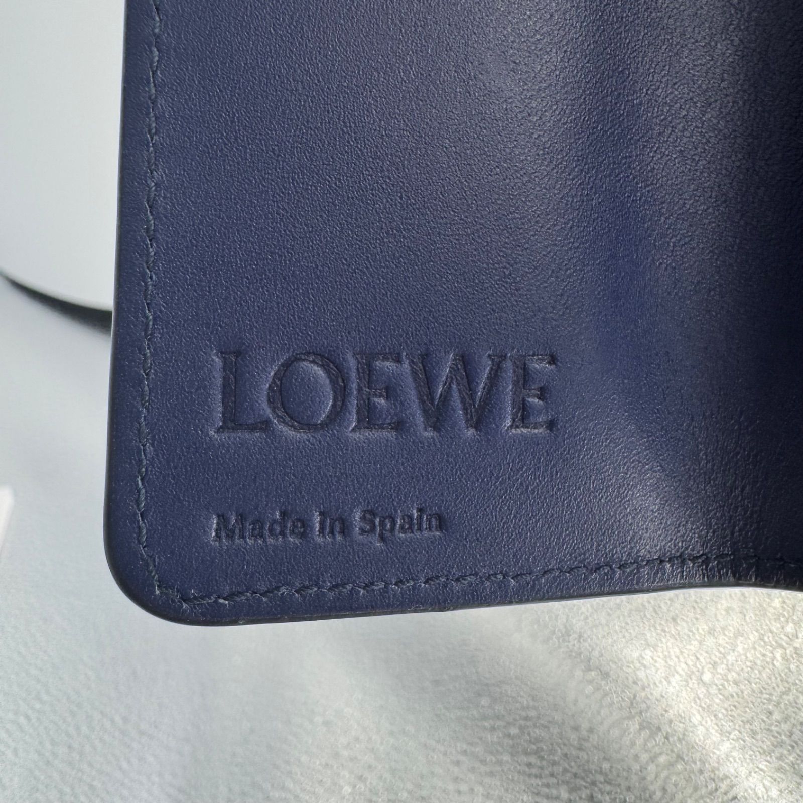 LOEWE キーケース ブルー レザー - メルカリ