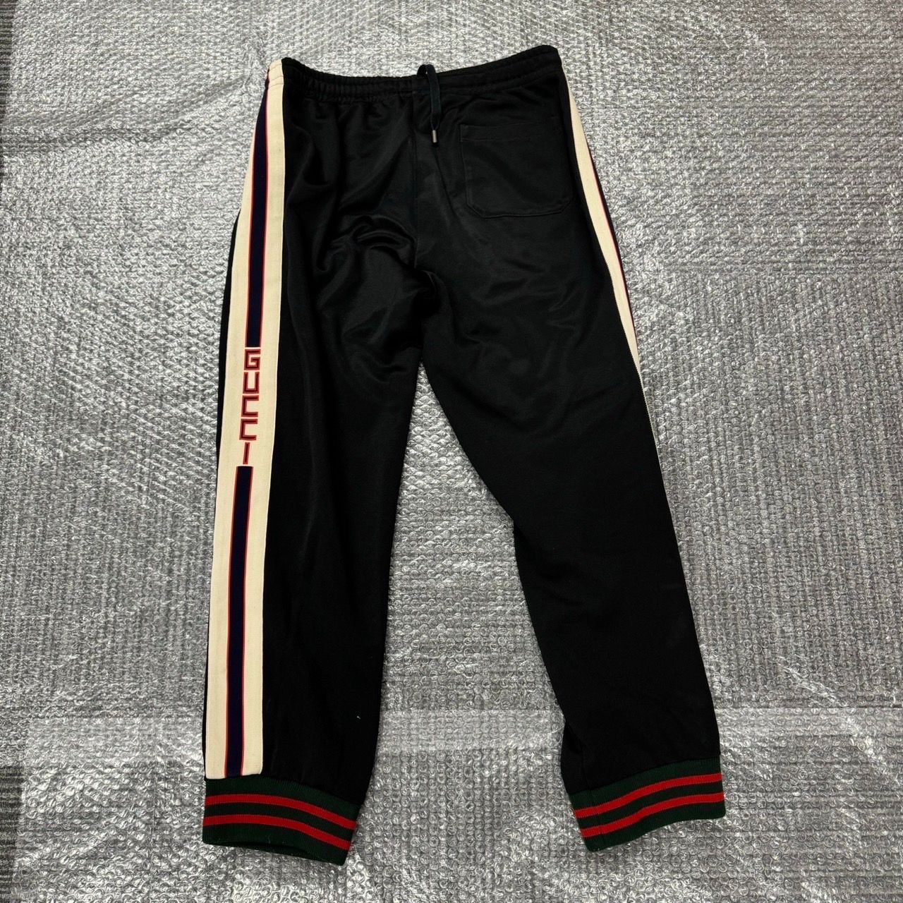 GUCCi グッチ テクニカルジャージパンツ ラインパンツ Sサイズ 中古 