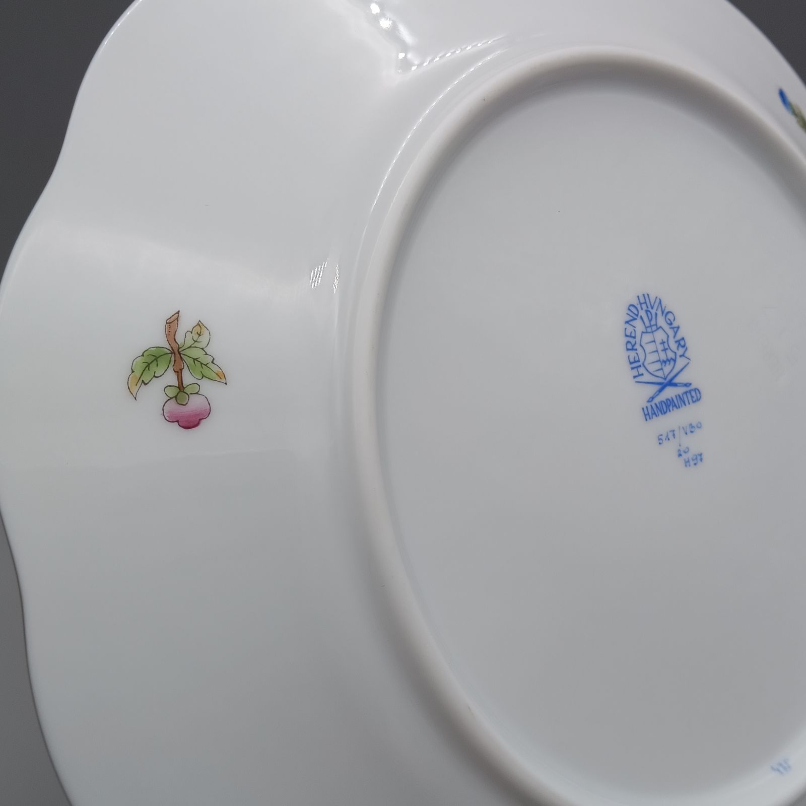 ヘレンド ヴィクトリア ブーケ プレート 19㎝ VBO - メルカリ