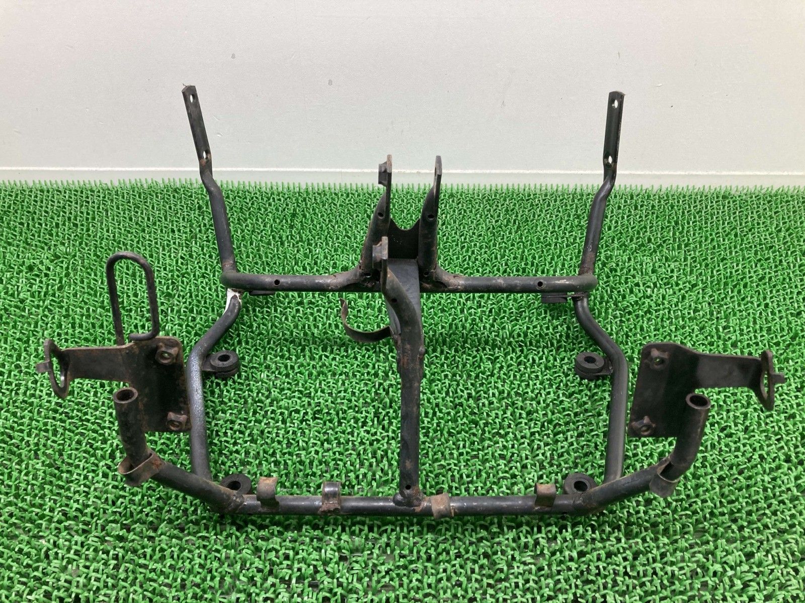 フロントカウルステー