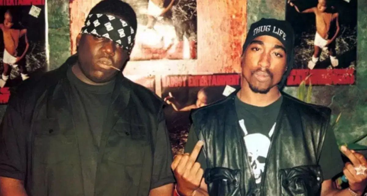 最大90％オフ／最終セール！ 西部 ヒップホップ トゥパック vs 東に ノトーリアス 大きい OST CD 鮮烈な