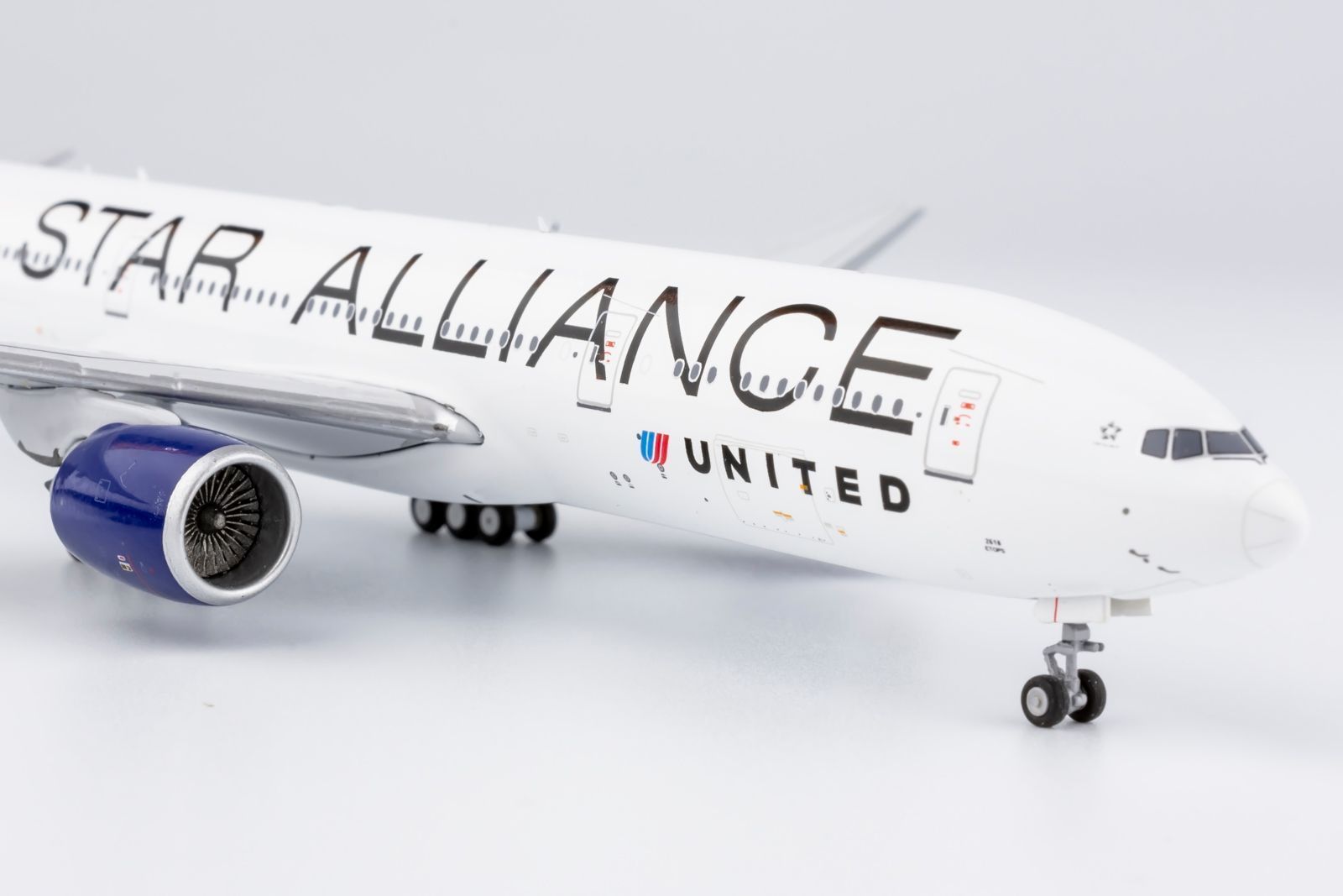 N218UA 1|400